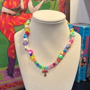 THE AQUARIUS MINI PINK MUSHROOM CHAIN